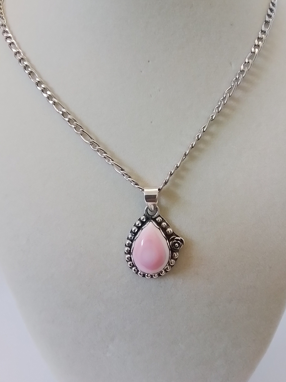 Sterling Silver Teardrop Pink Conch Pendant Necklace